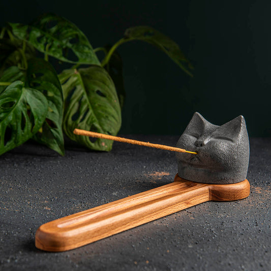 Cat Head Incense Holder with Beech Wood Tray & Satya Organic Incense. Handmade, Unique Design for Relaxation & Decor.