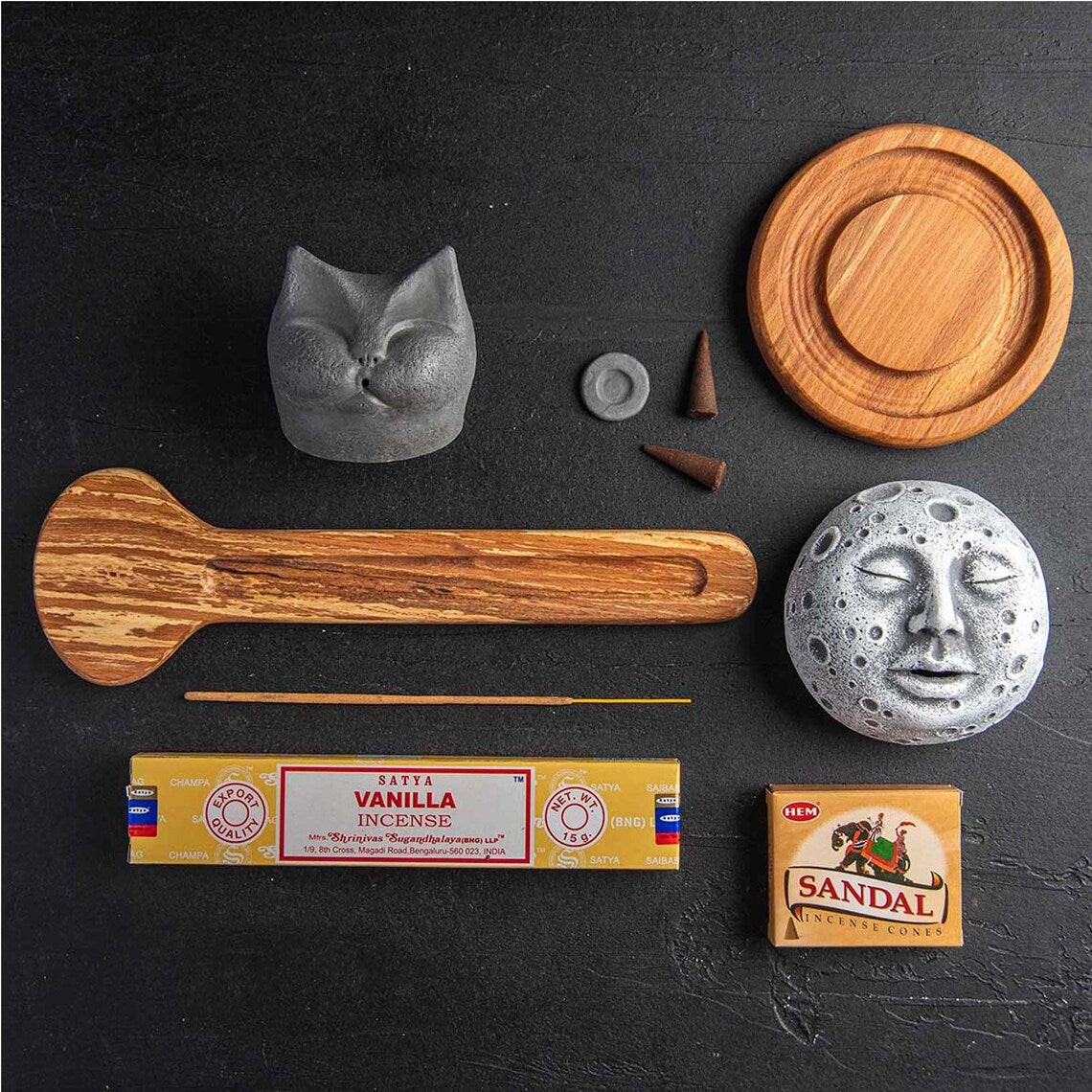 Handmade Moon Face Backflow Incense Burner & Cat Holder – Zen Aromatherapy Decor