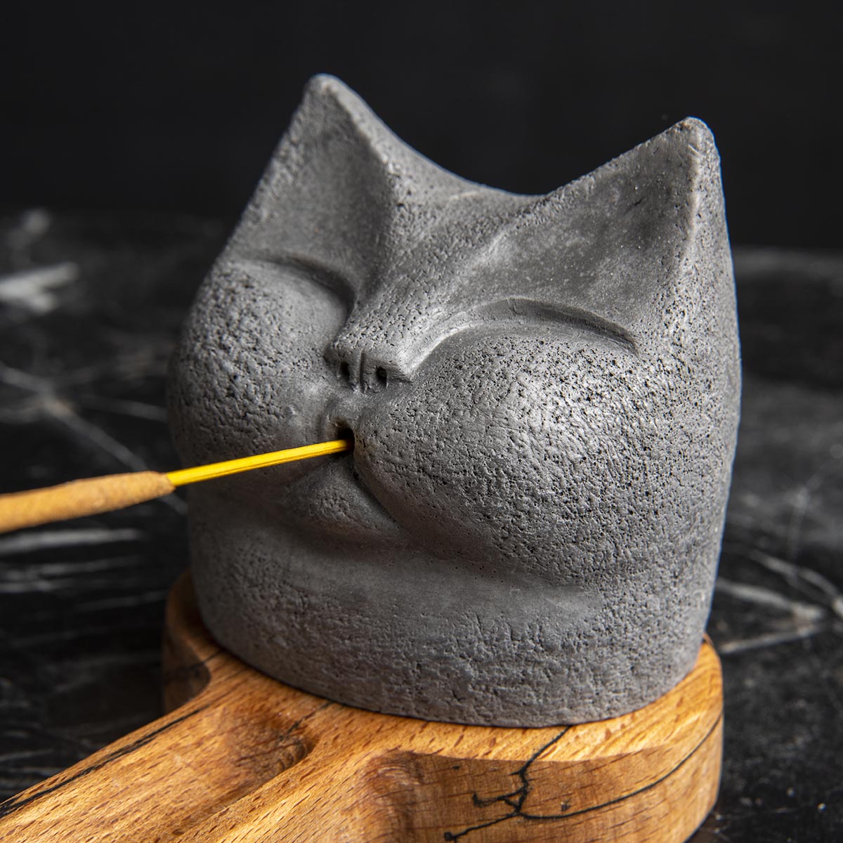 Cat Head Incense Holder with Beech Wood Tray & Satya Organic Incense. Handmade, Unique Design for Relaxation & Decor.