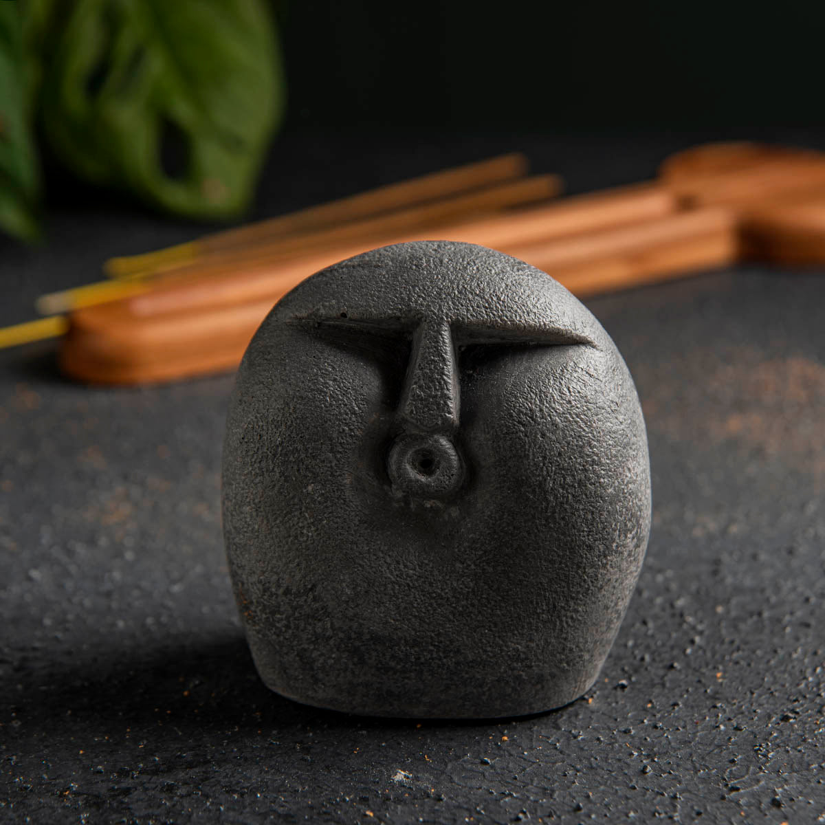 Stone Face Incense Holder with Beech Wood Tray & Satya Organic Incense. Handmade, Elegant Design for Relaxation & Aromatherapy